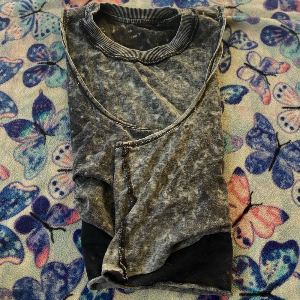 grey and white womens cut off crop.
